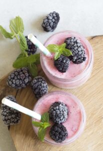 smoothies in cups