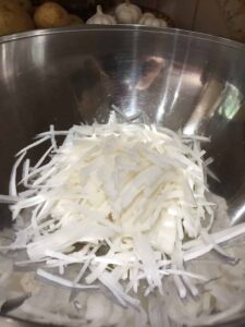 julienned daikon for vietnamese banh mi do chua pickled carrot and daikon