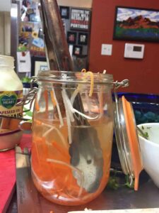vietnamese banh mi do chua pickled carrot and daikon