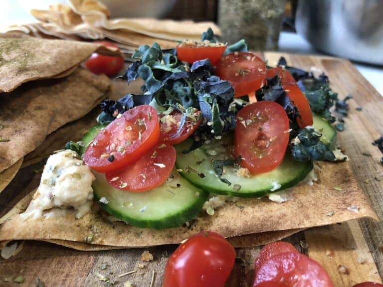 Healthy Homemade Pita Chips (fatfree, no oil) Very Veganish