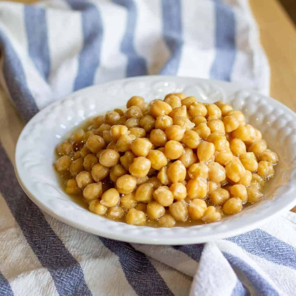cooked beans in bowl