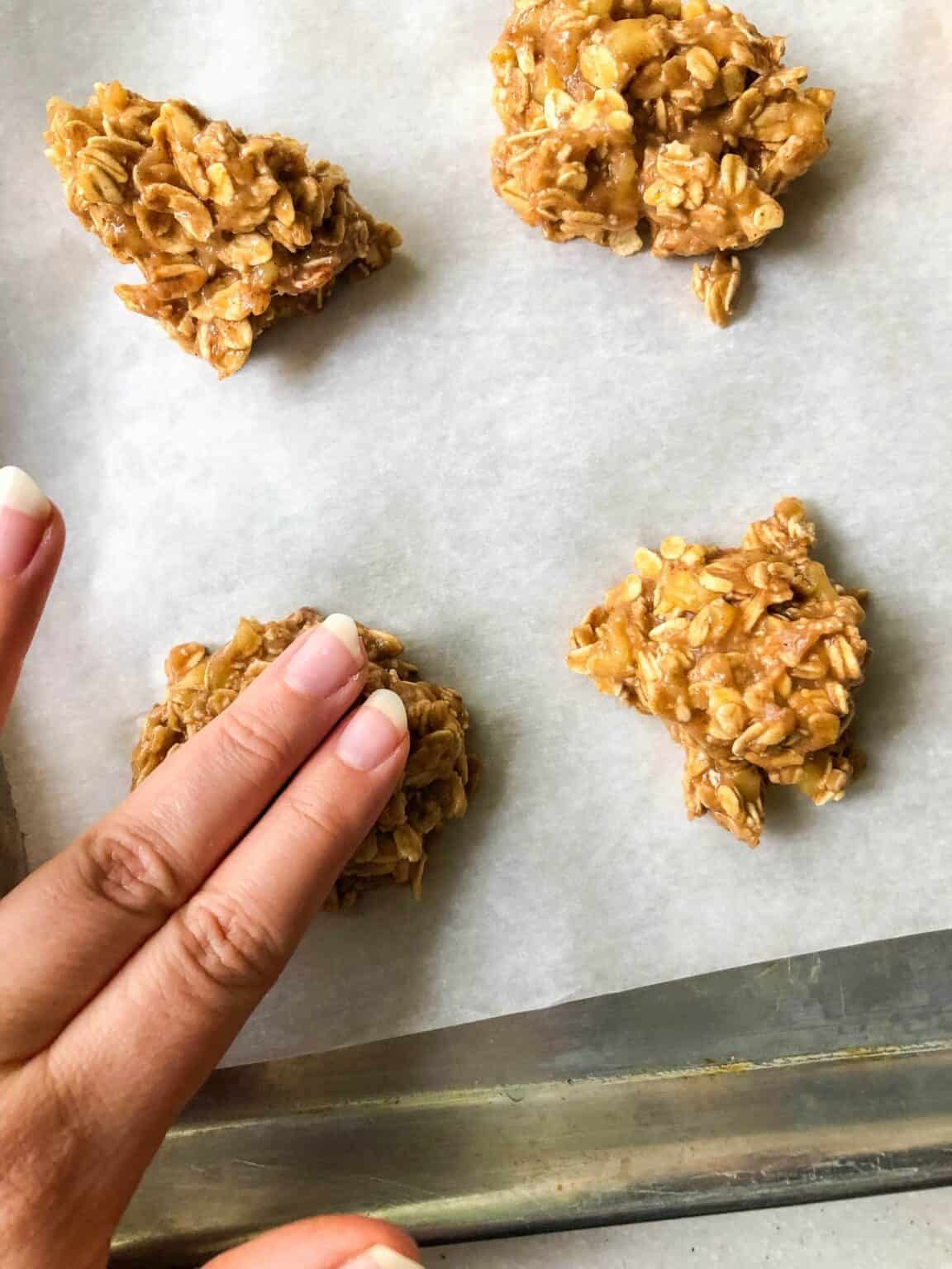 3 Ingredient Banana Oatmeal Breakfast Cookies (no egg, no flour) Very