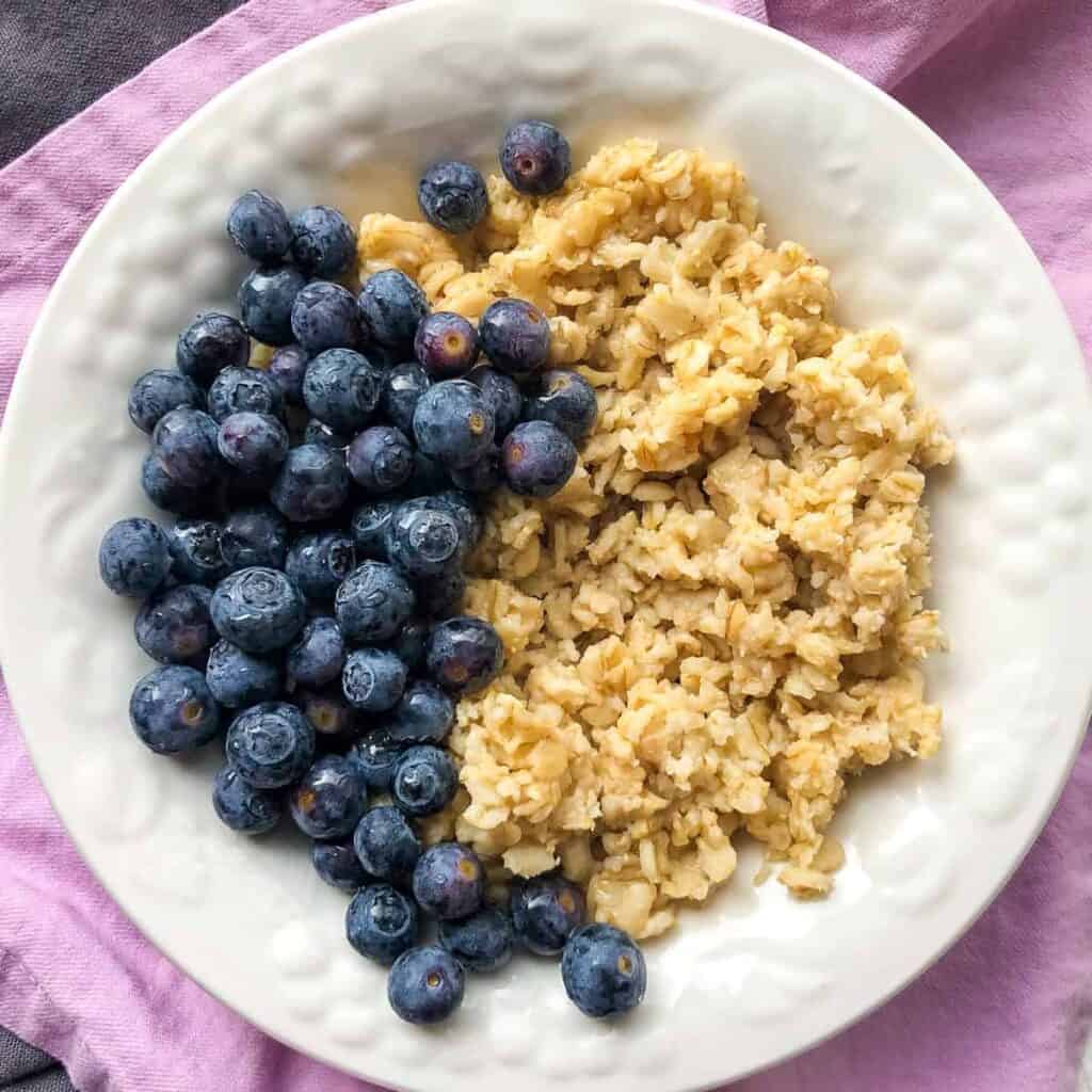 oatmeal and blueberries