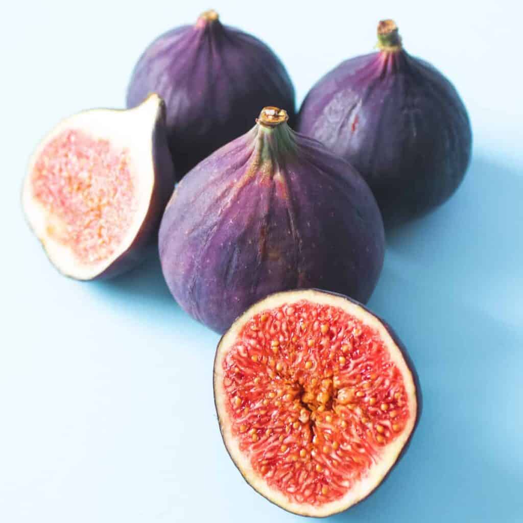 black mission figs whole and cut open