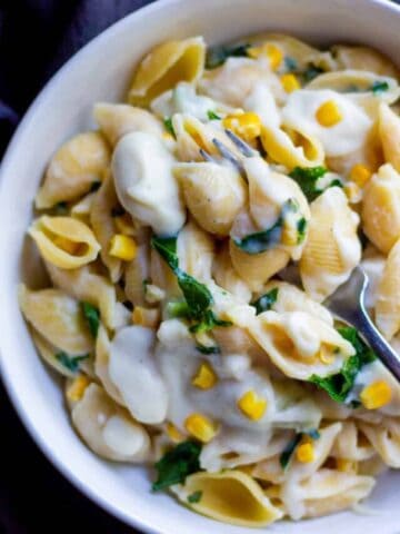 cropped-Featured-Conchiglie-Pasta-in-Cauliflower-Béchamel-Sauce-with-Kale-and-Corn-3.jpg