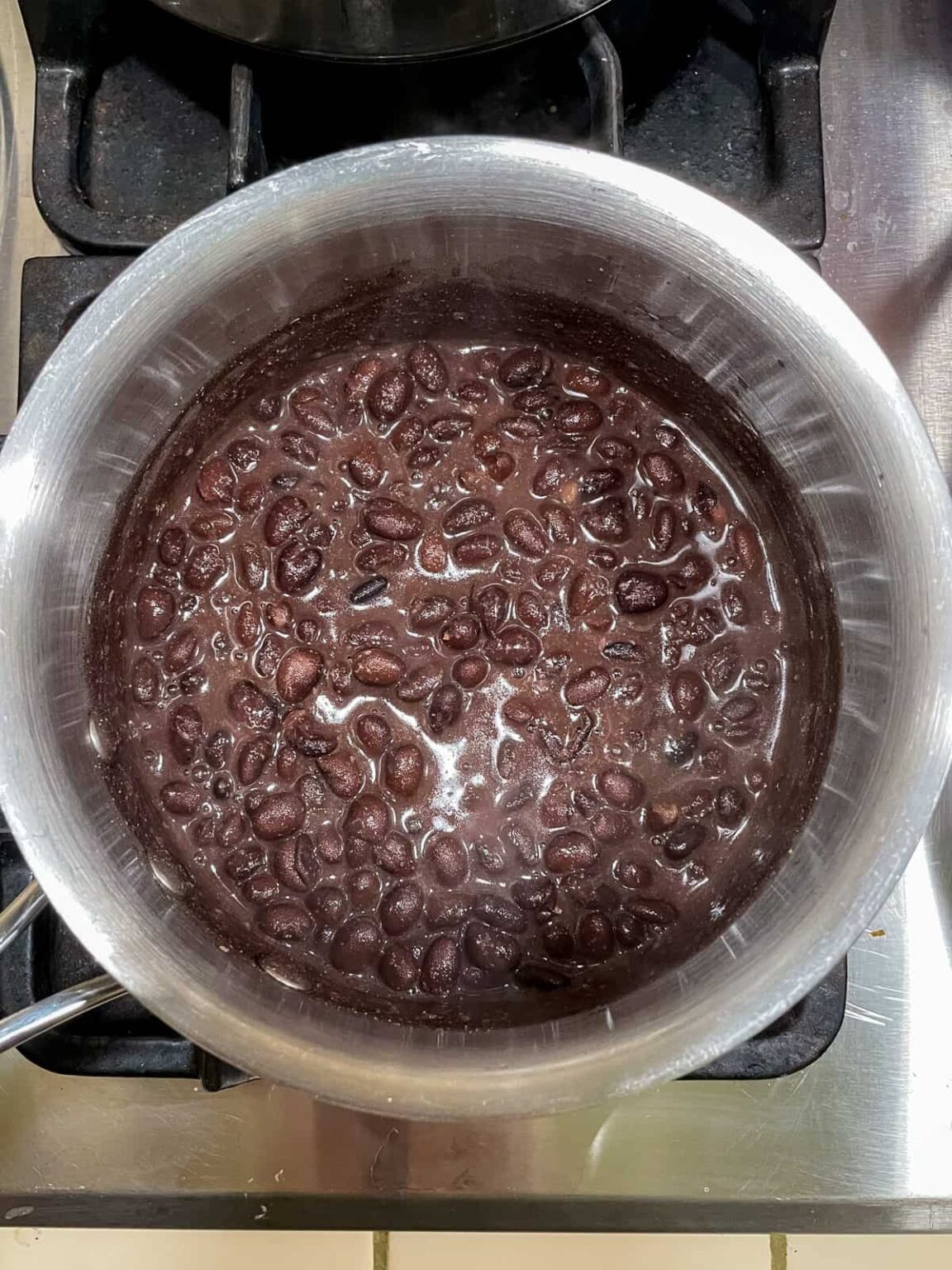 Quick and Easy Seasoned Vegan Black Beans Very Veganish