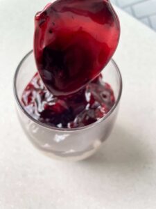 process-add-blueberry-pie-filling-over-oats